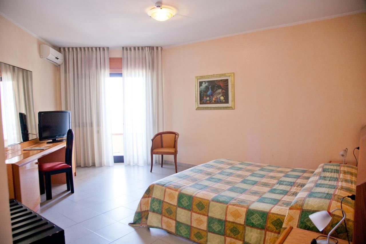 טורה מליסה Hotel Melissa מראה חיצוני תמונה